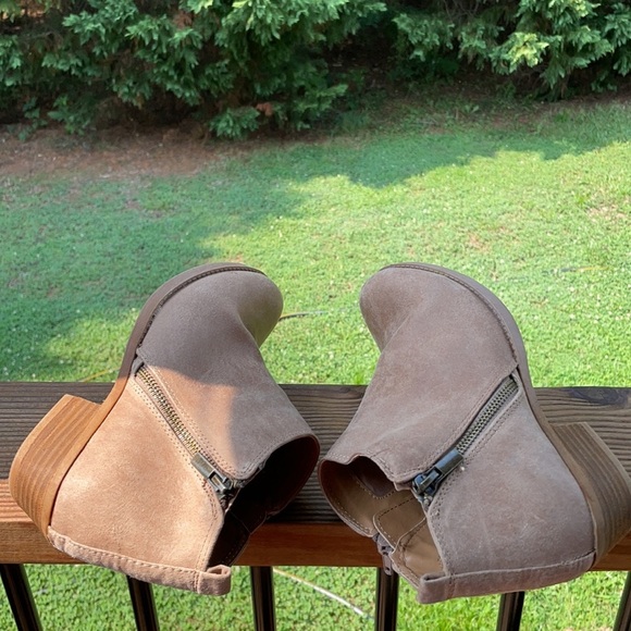 Carlos Santana Brie Ankle Booties Doe Tan 8.5 - Picture 4 of 13